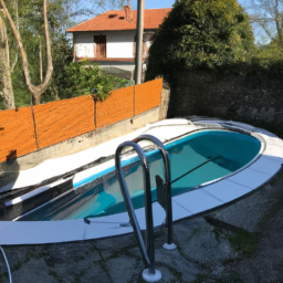 Réparez les dommages de votre piscine rapidement et efficacement avec un service professionnel Eragny